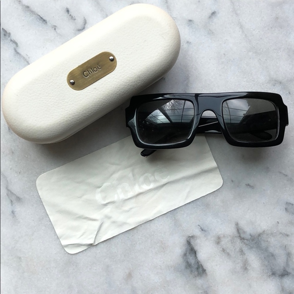 Chloe - Black Rectangle Sunglasses